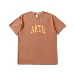 画像1: TW COLLEGE LOGO COTTON TEE ORANGE 824-010005 YM AKTR アクター Tシャツ ウエア  【MEN'S】 (1)