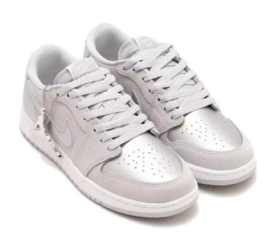 画像1: Air Jordan 1 Low Retro OG GS Metallic Silver CZ0858-002 Jordan ジョーダン シューズ   【海外取寄】【GS】キッズ