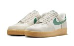 画像2: AIR FORCE 1  '07 LV8  Green/Gray/Gum FQ8714-001 Nike ナイキ シューズ   【海外取寄】 (2)