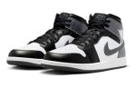 画像2: Air Jordan 1 Mid  Black/Gray/White DQ8426-001 Jordan ジョーダン シューズ   【海外取寄】 (2)