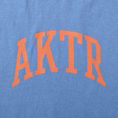 画像1: TW COLLEGE LOGO COTTON TEE BLUE 824-010005 BL AKTR アクター Tシャツ ウエア  【MEN'S】