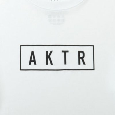 画像1: KIDS AKTR LOGO L/S SPORTS TEE WHITE 224-048005 WH GS AKTR アクター ロング　Tシャツ ウエア 秋冬物 【BOY'S】 キッズ アパレル