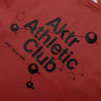 画像1: xSPORTY AAC GRAPHIC COTTON L/S TEE RED 224-075005 RD AKTR アクター ロング　Tシャツ ウエア 秋冬物 【MEN'S】