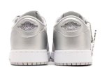 画像3: Air Jordan 1 Low Retro OG GS Metallic Silver CZ0858-002 Jordan ジョーダン シューズ   【海外取寄】【GS】キッズ (3)