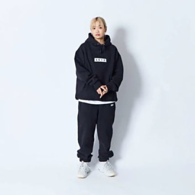 画像2: AKTR LOGO SWEAT PANTS BLACK 224-029020 BK AKTR アクター Pants パンツ ウエア 秋冬物 【MEN'S】